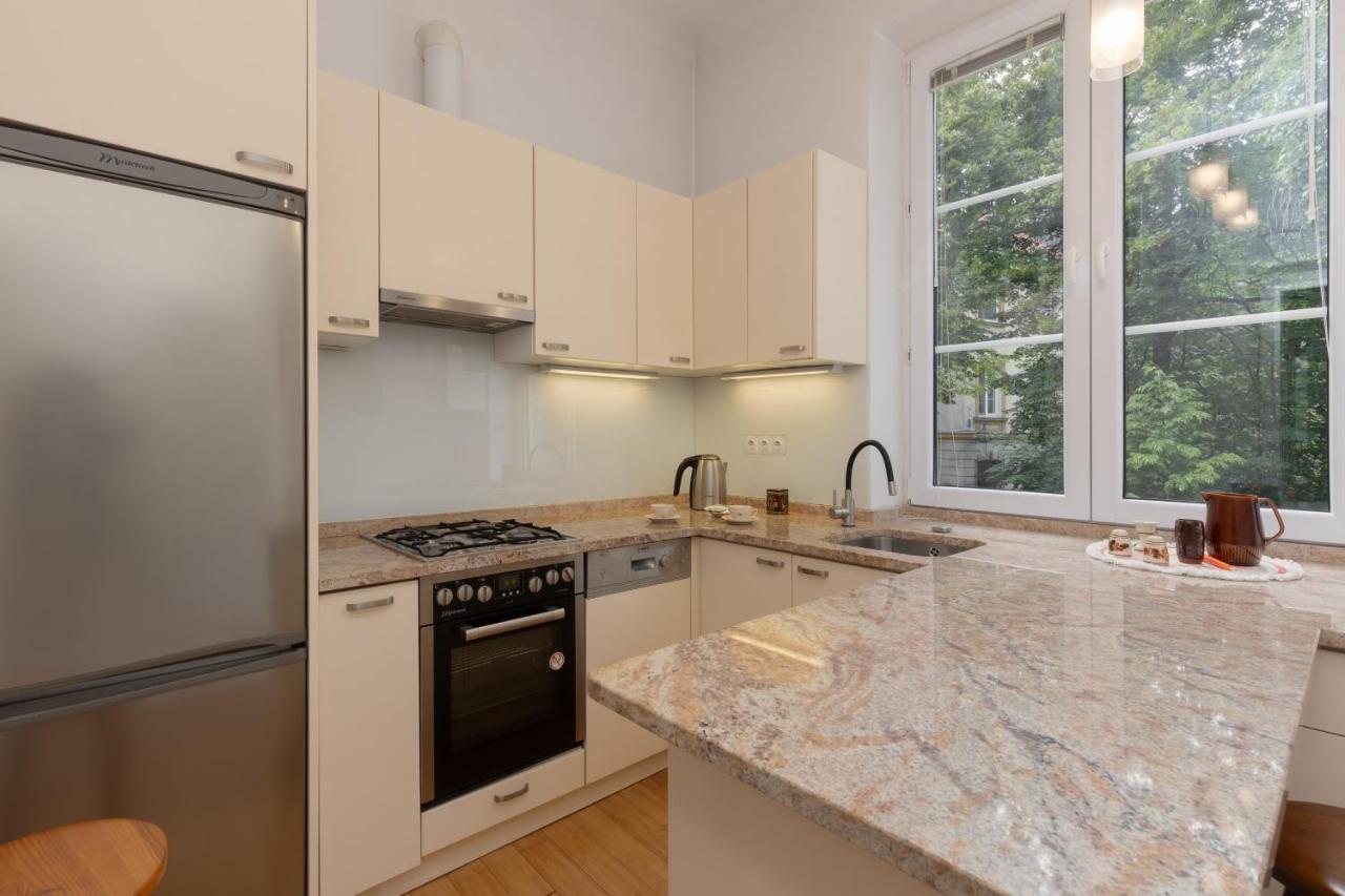 Warsaw New Town Square Apartment For 5 Guests By Noclegi Renters Dış mekan fotoğraf