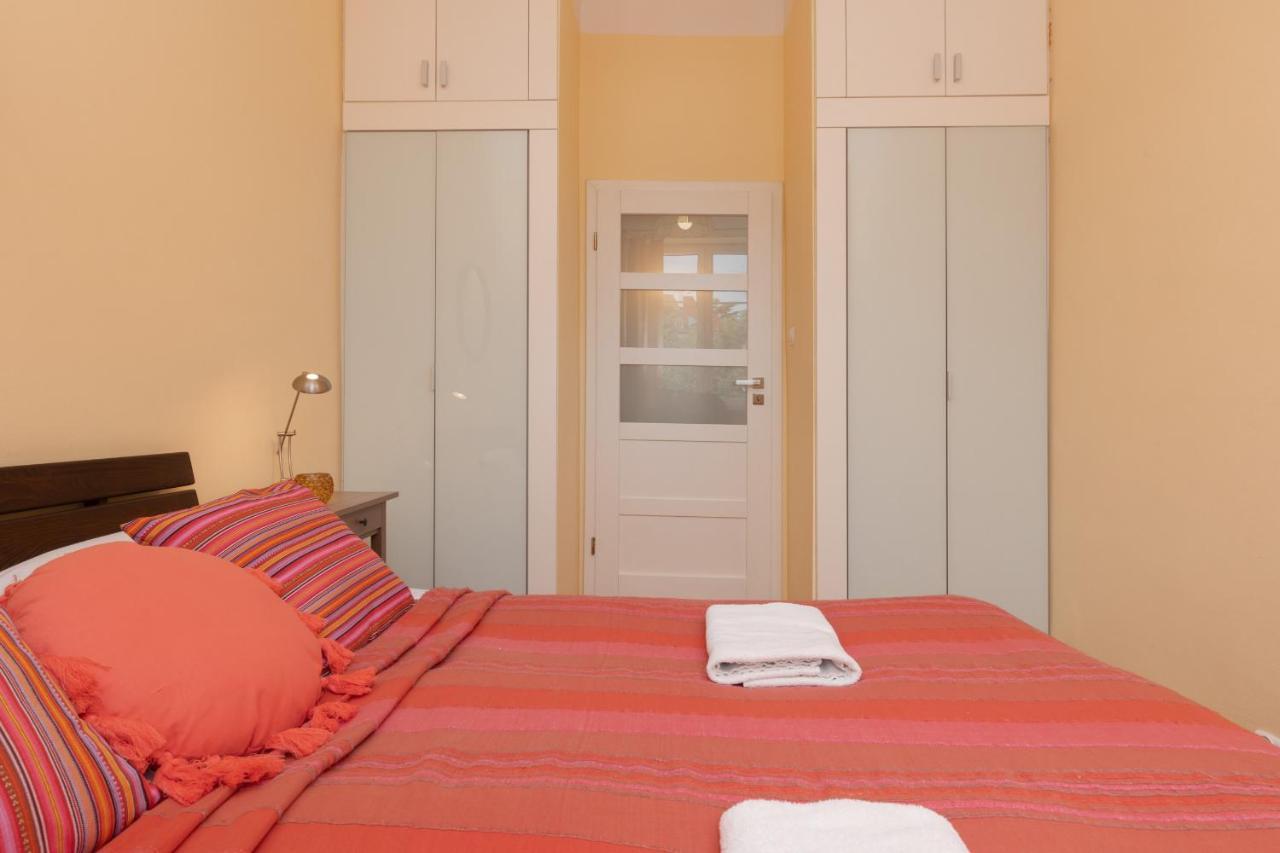Warsaw New Town Square Apartment For 5 Guests By Noclegi Renters Dış mekan fotoğraf